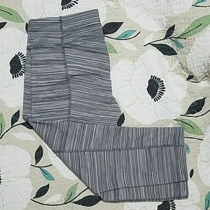 Under Armour capri length fitted leggings